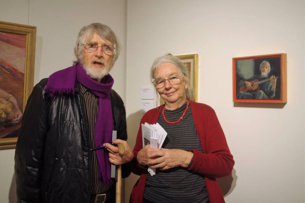 Robin Norling OAM with Jocelyn Maughan OAM at 2016 at their exhibition. Photo courtesy Jocelyn Maughan.