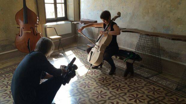 Scott Hicks filming cellist Sharon Draper in Highly Strung. 