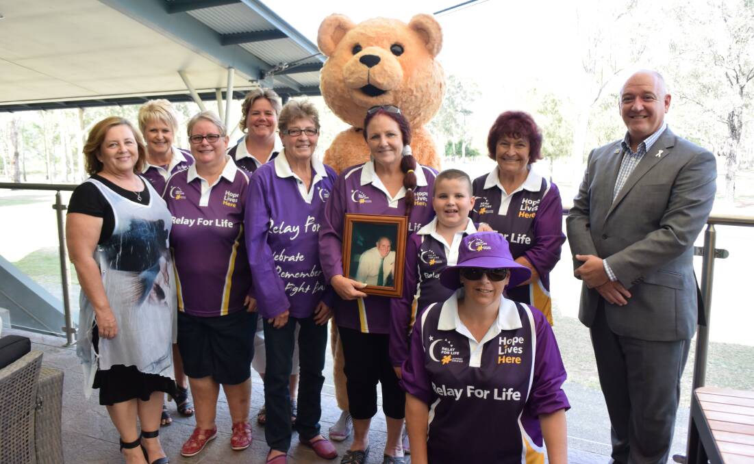 Julie Blanch, Gynette Elbourne, Christine Rowsell, Charmaine Donoghue, Barb Gardiner, Kim Andrews, William Andrews, Kelly Styles, Heather Gilliss and Club Taree CEO Morgan Stewart. 