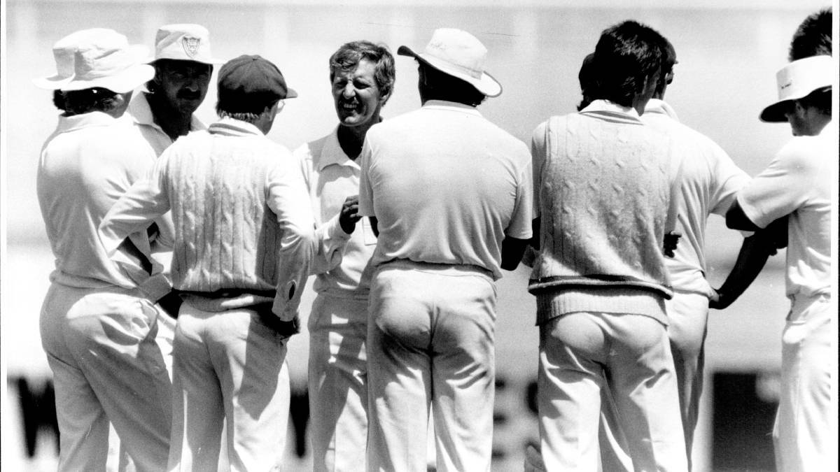 Former Test cricketer Bob Holland dies