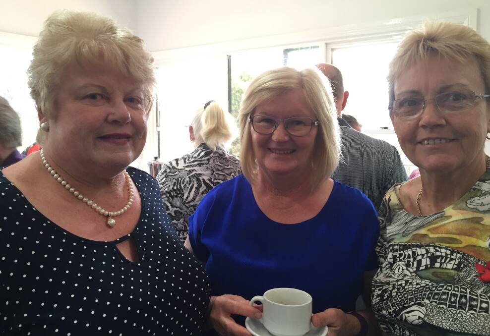Susan Ryan, Lesley Steel and Jennie Cameron enjoying afternoon tea after hearing the NSW Premier speaking at Wingham Golf Club.