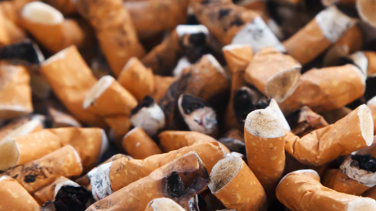 Calls for smoking age to be raised to 21 | Poll