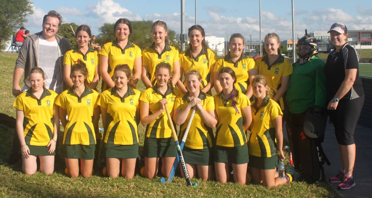 St Clare's High School 2017 NSW Combined Catholic Colleges Hockey Championship team: (Back row from left) Scott Forbes, Emma Yarnold, Abbi Greenaway, Lillian Smith, Abby Collison, Zoe Elliot, Hannah Lewis, Demi Fox and Karina Hogan. (Front row from left) Samanther Annetts, Tilley Hunter, Stephanie Poole, Jordan Moscatt, Jennifer Wesley, Tia Hinton and Tasma Henry.