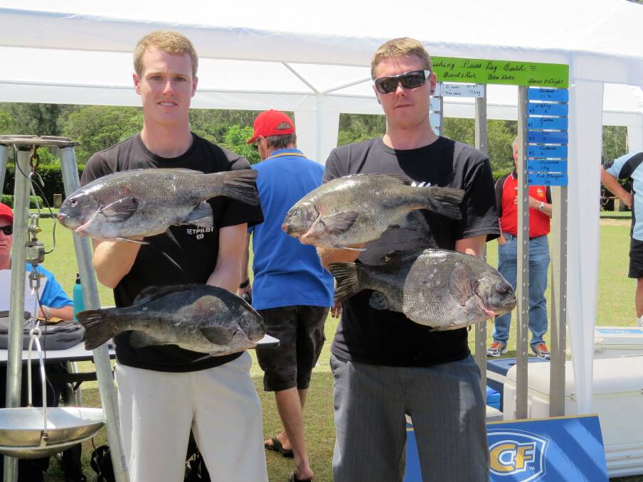 First place in the beach and rock category of the Lansdowne Fishing Pairs Big Bash was won by Eli Nash and Alex Neale with a total weight of 17.6kg. 
