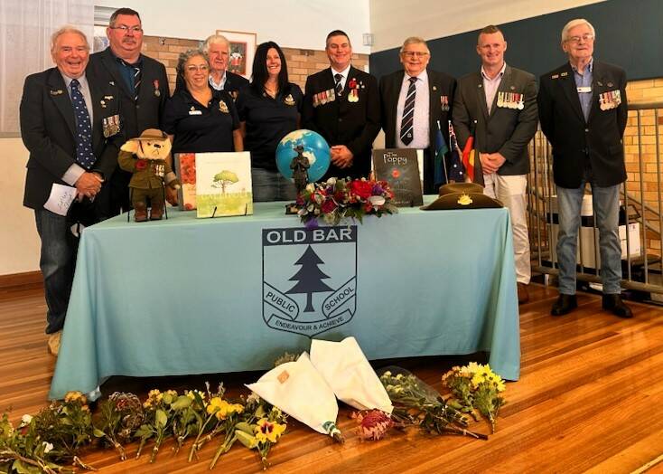 Anzac Day guests at Old Bar Public School's Anzac commemorations. Picture Therese Early. 