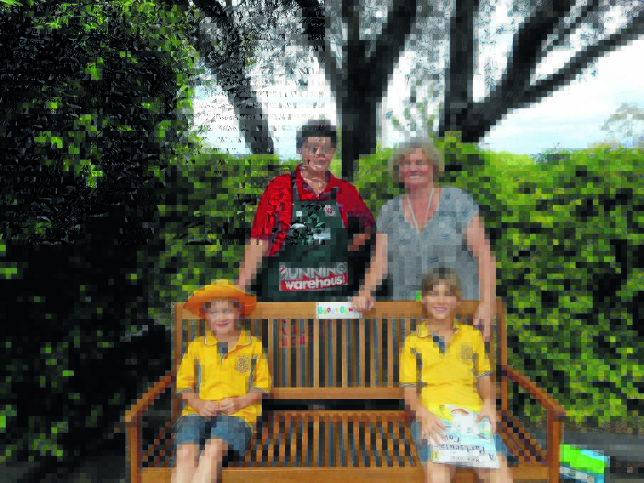 Evan Thomas, Janet, activities organiser from Bunnings, Mrs Tania Gilchrist and Nicholas Harper.