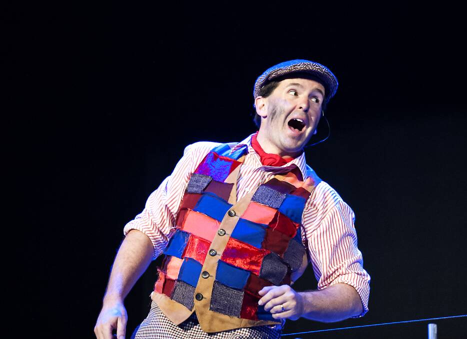 Jeremy Miller plays Bert in Taree Arts Council's Mary Poppins. Photo: Ashley Cleaver/Cleavers Images.
