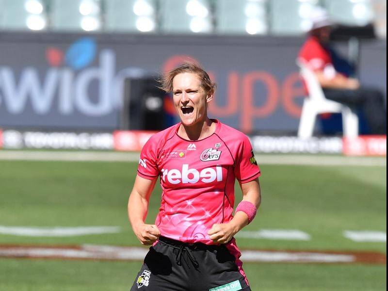 Sarah Aley has taken four wickets in the Sydney Sixers' WBBL semi-final win over Adelaide Strikers.