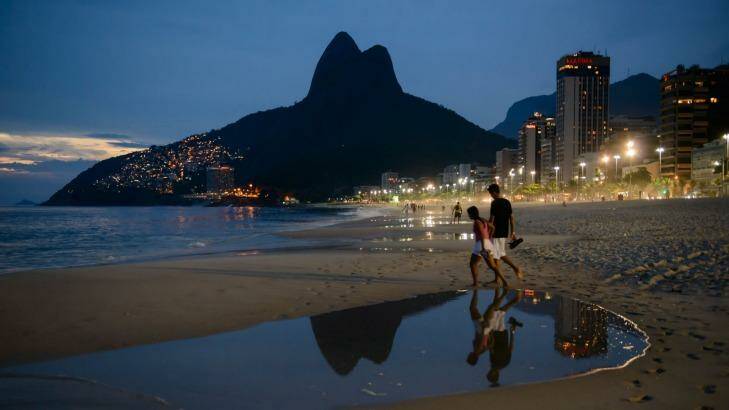 Ipanema Beach: The very air is alive with romance. Photo: Vivian Russell / Alamy Stock Photo