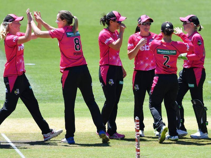 The Sydney Sixers bowlers and fielders dominated the Perth Scorchers in the WBBL final.
