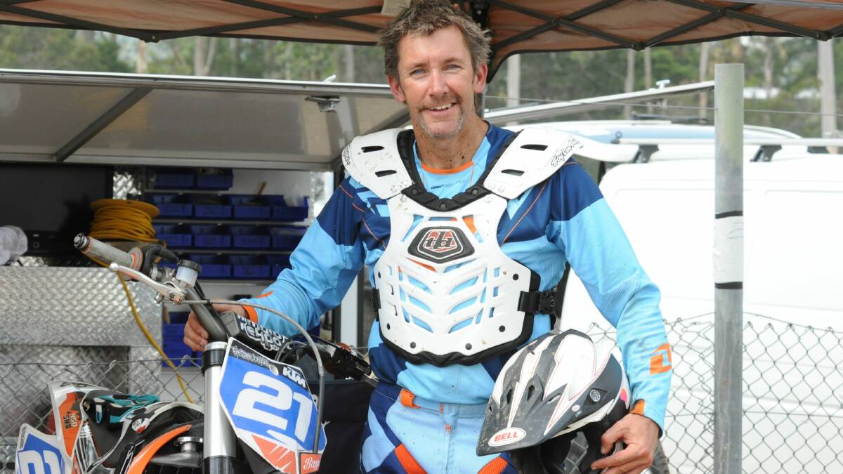 Troy Bayliss has confirmed he will defend his title at the Troy Bayliss Classic at the Old Bar Roadside Circuit next January.