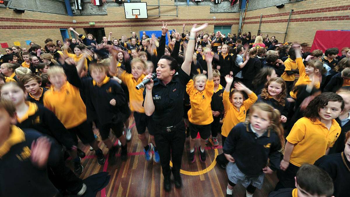 Code One plays its last scheduled show in Ballarat at Black Hill Primary School in October. PICTURE JEREMY BANNISTER