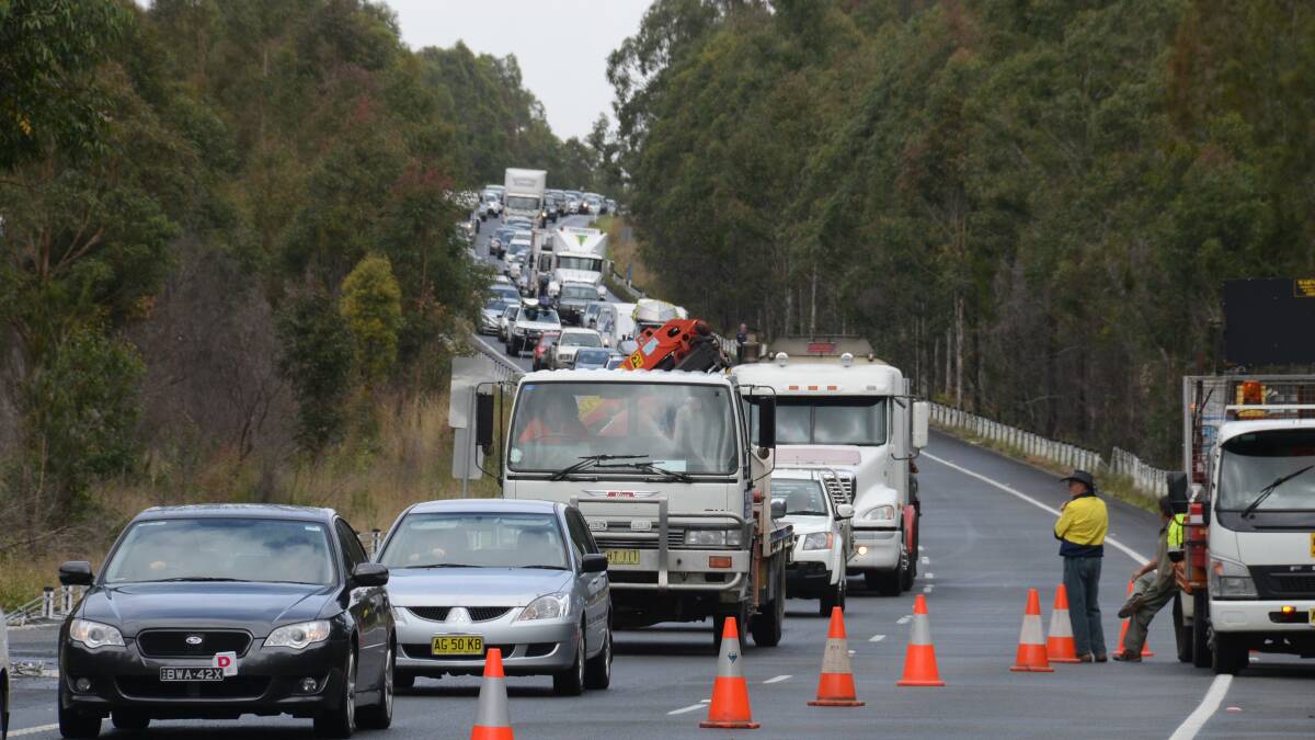 4WD and campervan roll: highway re-opened - VIDEO