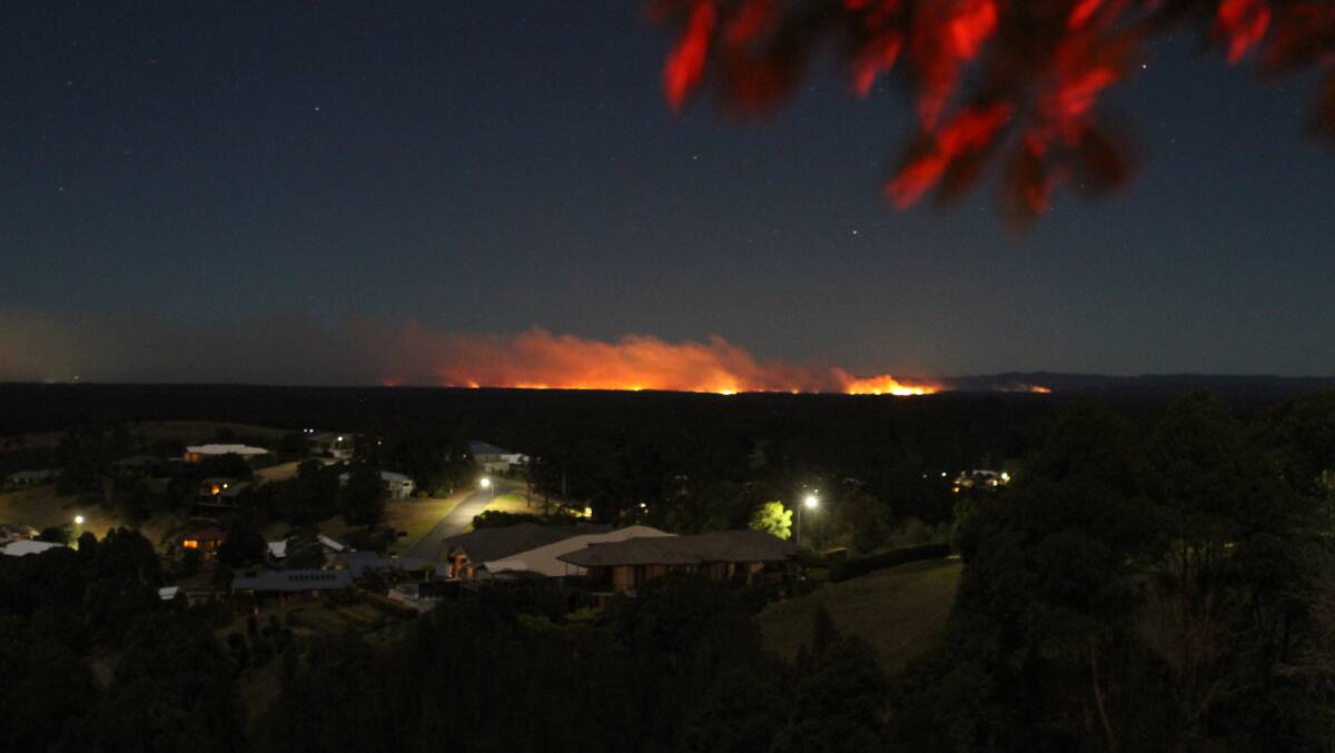 The fire burning at Nabiac – Photos taken by Carl Muxlow from Tallwoods.