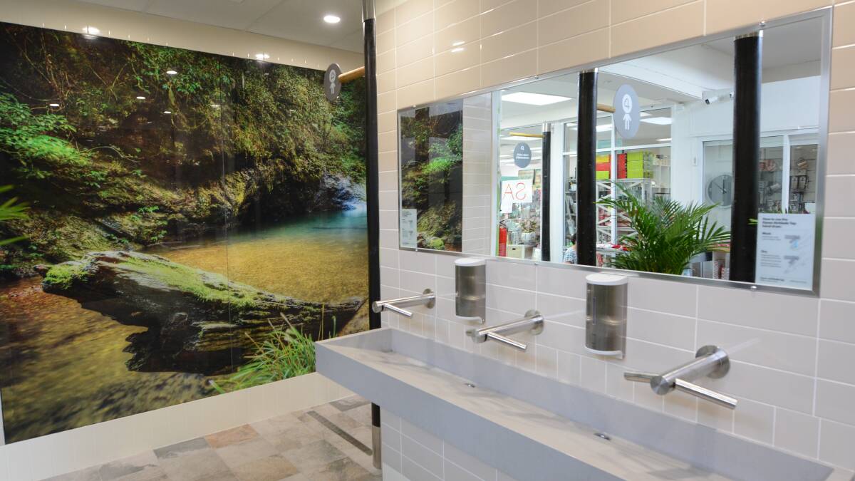 Centerpoint Arcade toilets feature the photography of internationally acclaimed Manning Valley photographer, Rodney Trenchard of Red Door Dynamic Imaging.
