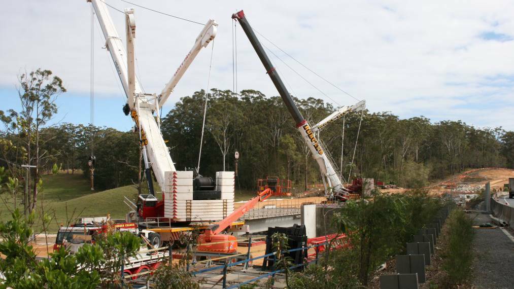 Cranes installing girders at Cow Creek, north of Nambucca Heads.