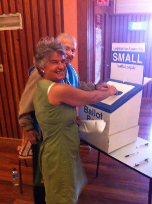 The Greens' candidate for Port Macquarie Drusi Megget casts her vote.