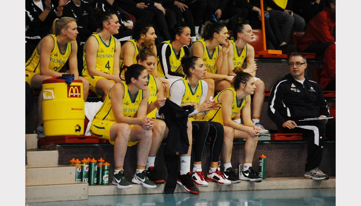 Australian Opals practice game against the Miners Big V youth championships team. Australian Opals. PICTURE: KATE HEALY.
