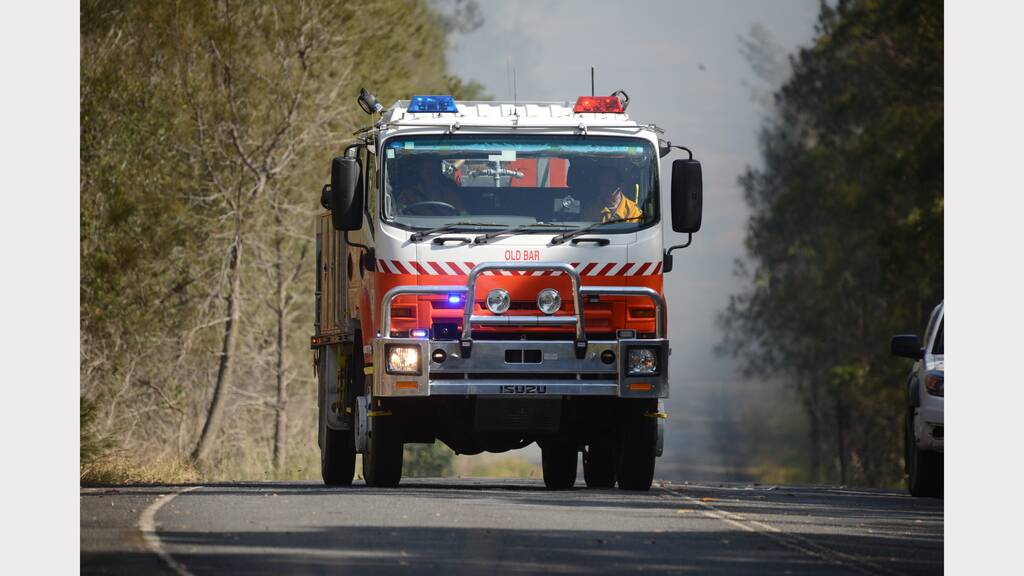 EMERGENCY WARNING: Bushfire shuts Pacific Highway near Taree