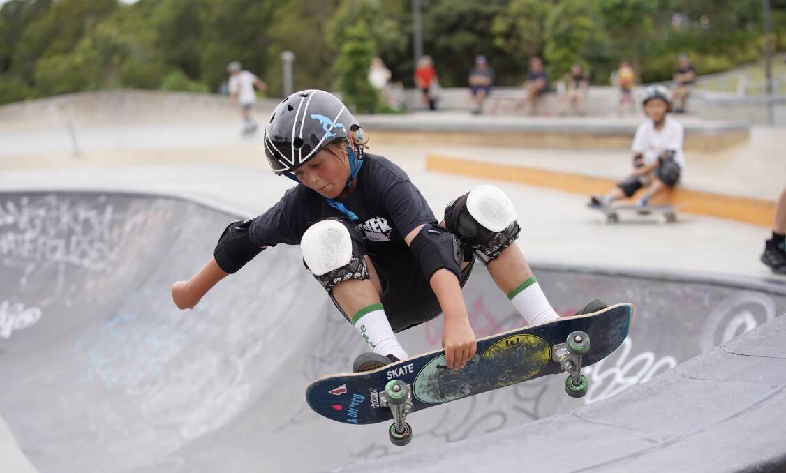 Free skateboarding workshops in the Mid Coast. Photo Matej Hakl.