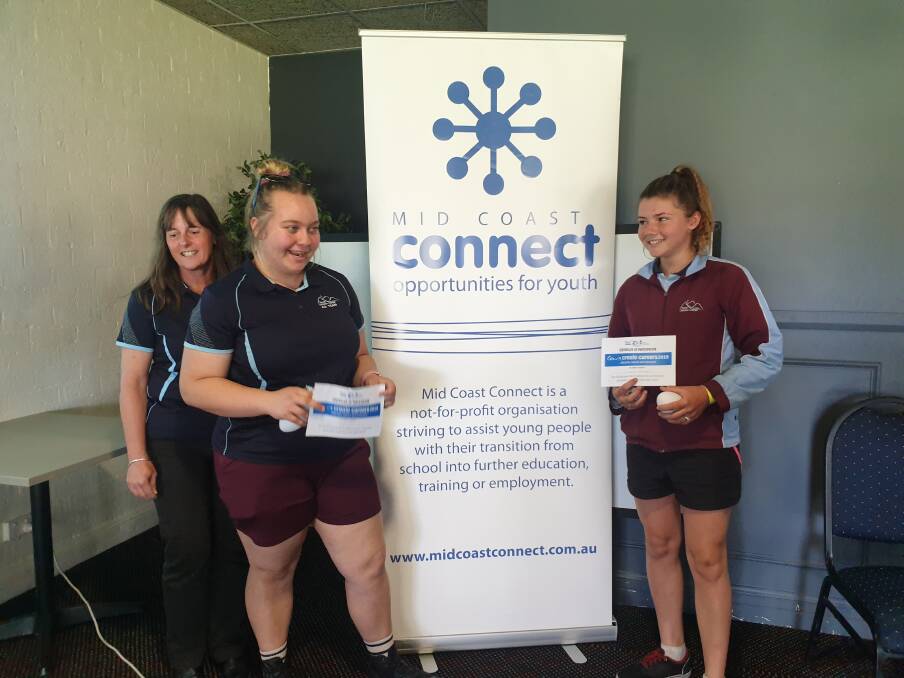 Team Captains Udderpants won third prize in the Senior section. Pictured are Jenny Fraser (Mid Coast Connect), Taylor Reid and Amara Wollnough.