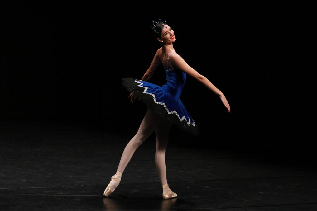 Stunning: Elizabeth Heiss from Taree placed first in Section 604 Open – Classical Ballet Solo 16 years and under. Photo: Scott Calvin/Carl Muxlow.