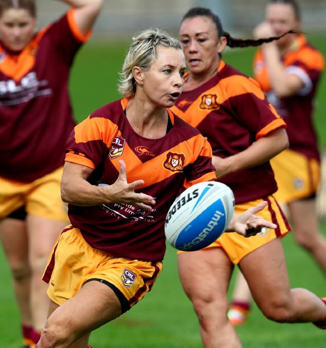 Halfback Kylie Hilder fires out a pass for Country in the clash against City at North Sydney Oval. Photo NRL Photos.