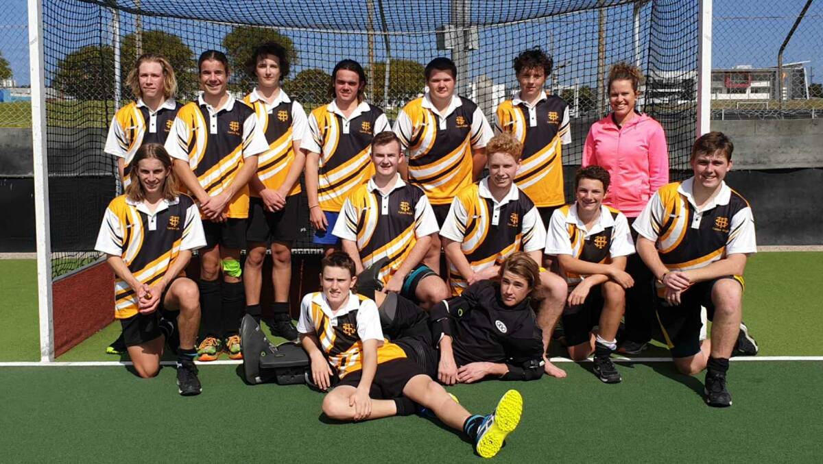 Taree High boy's hockey team, coached by Kerrie Davey, are through to the last eight in the State.