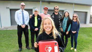 Sabene Perkins (front) with Community Defib Project members, Michael Cameron, Tony Frost, Steve Doessel, Jacob Cook, Pauly Maclean and Arna McDermott.