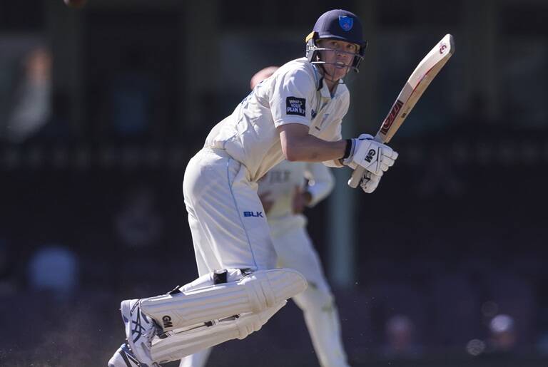 Nick Larkin will resume on 39 in the second session of the Sheffield Shield clash against Victoria at the MCG.