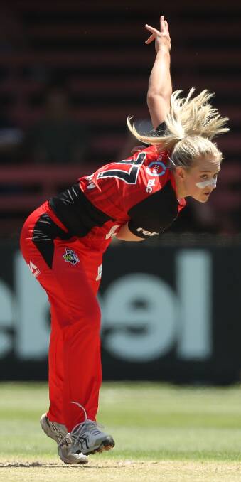 Maitlan Brown sends down a delivery for Manning Renegades during last season's Women's Big Bash League. She's signed for WBBL|06 starting in October.