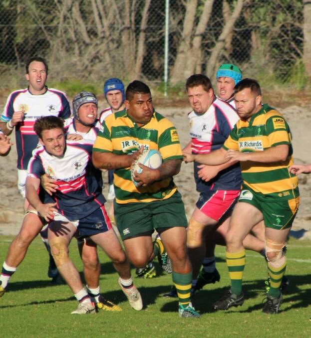 Forster Dolphins blockbusting backrower, Ho Honemau, heads for the try-line with lock Pat Randall in support