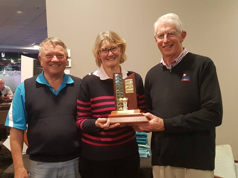 Geoff Watman with Hydrahose Trophy winners Michelle Adair and Peter Wildblood.
