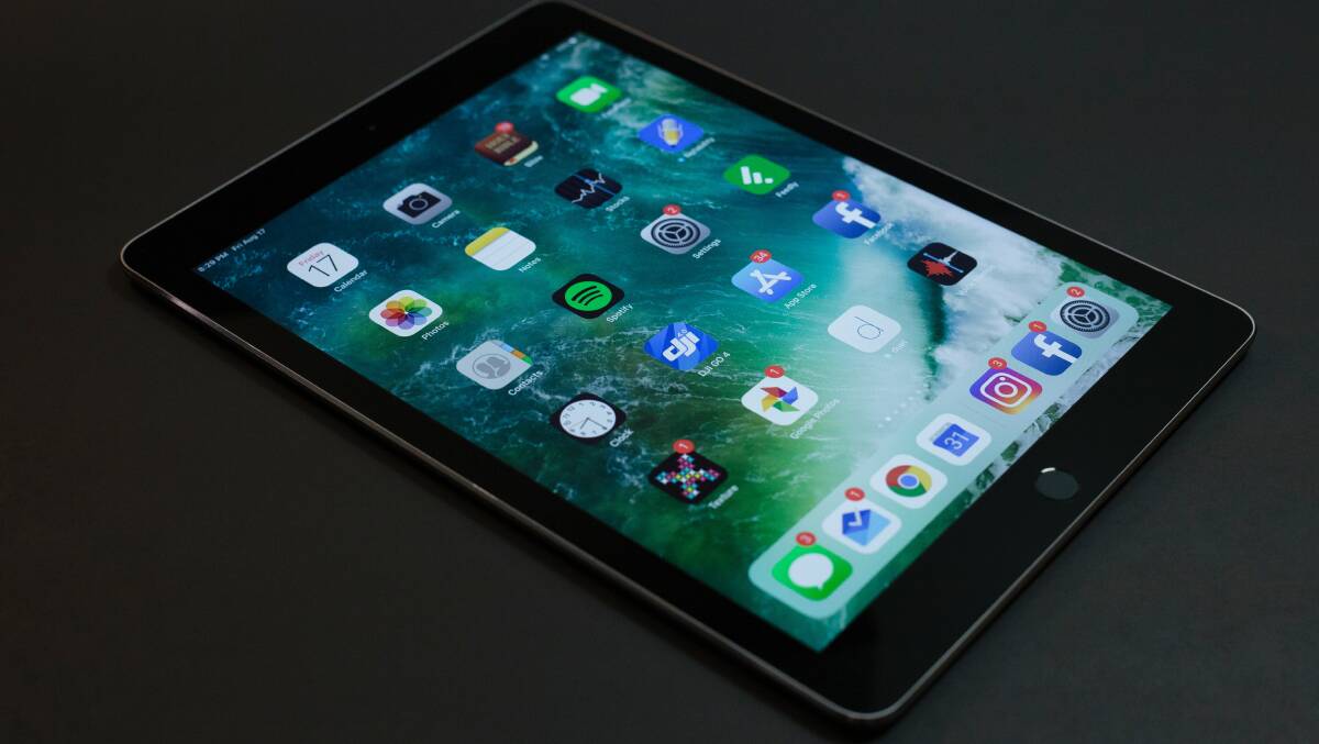 Registered businesses that fill out the survey will go into a draw to win an iPad. Photo by Josh Sorenson from Pexels