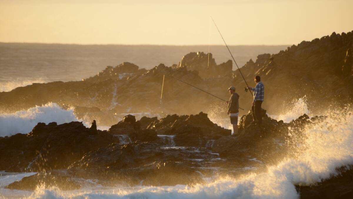Fishers have been warned to avoid rock shelves and exposed beaches over the next few days.