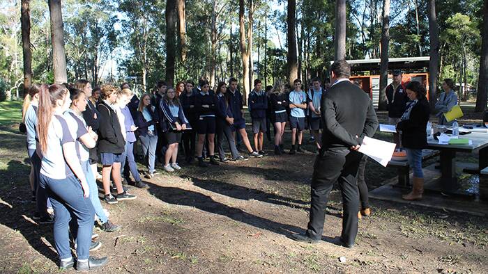 In July 2017, Bulahdelah students met with MidCoast Council to discuss plans for a skate park.