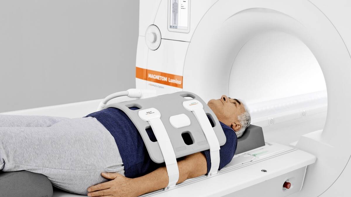 MRI scanner craned into Manning Base Hospital