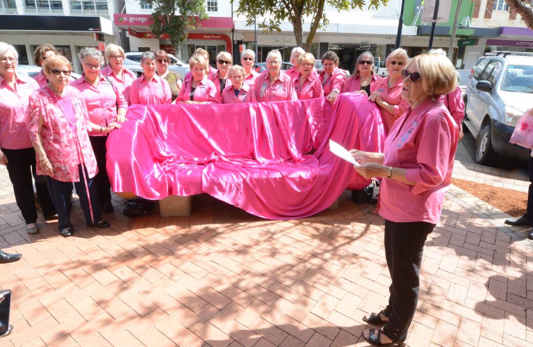 Taree Quota Club president, Nancy Boyling thanked all those involved in getting the seat made and placed on Victoria Street. Photo Scott Calvin