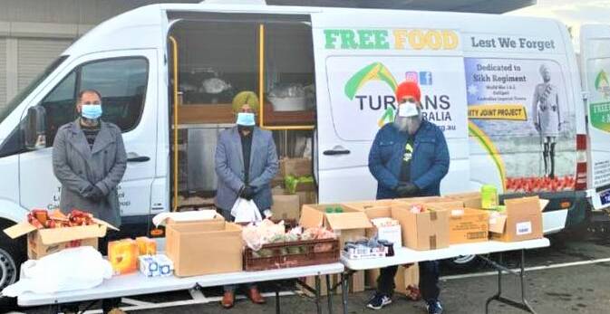  Turbans 4 Australia is helping to provide COVID-19 relief in Dubbo. Photo: Supplied