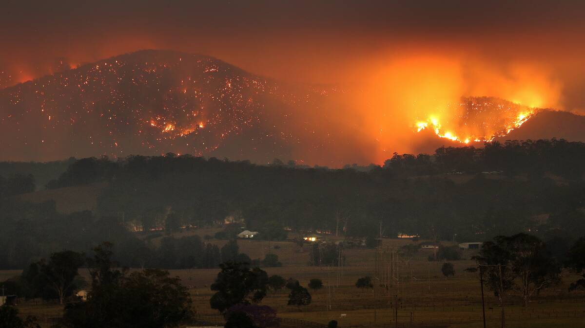 The Hillville fire as seen from Taree. Photo: Scott Calvin