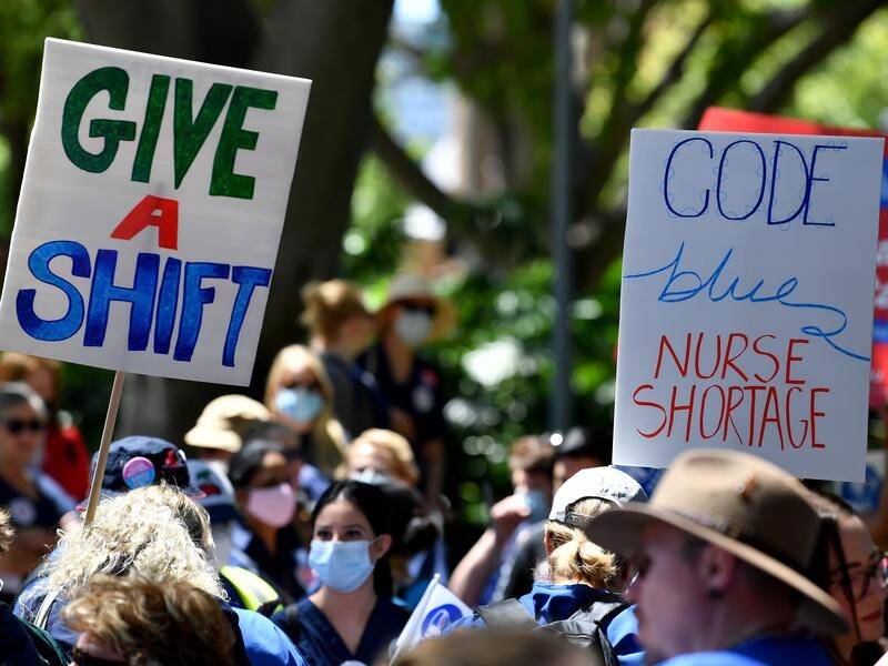NSW nurses and midwives are striking again, calling for better staffing ratios in hospitals. (Bianca De Marchi/AAP PHOTOS)