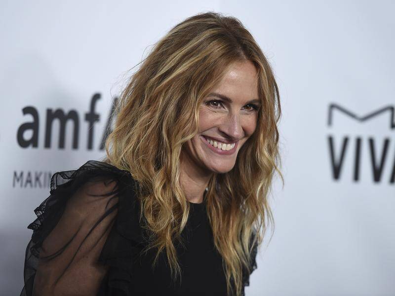 Actress Julia Roberts will produce and star in a film for Amazon Studios.