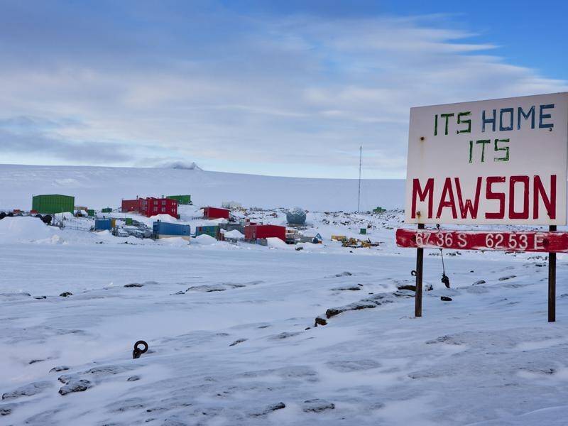 Almost 10 tonnes of essential supplies has been delivered to Australia's Mawson research station.