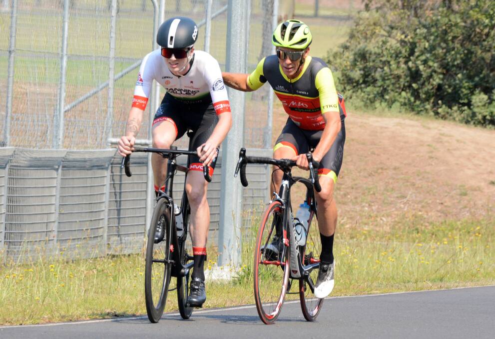 Touch of class: Glenn Mathiske pushed Tyler Nicholson ahead of him to ensure the 23-year-old would win Manning Valley Cycle Club's Criterium Weekend race. Photo: Scott Calvin.